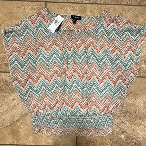 A. Byer Aztec Print Blouse Open Sleeves with undershirt Size Medium NWT
